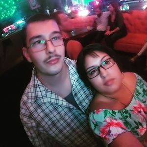 Meet your Posher, Roxanne